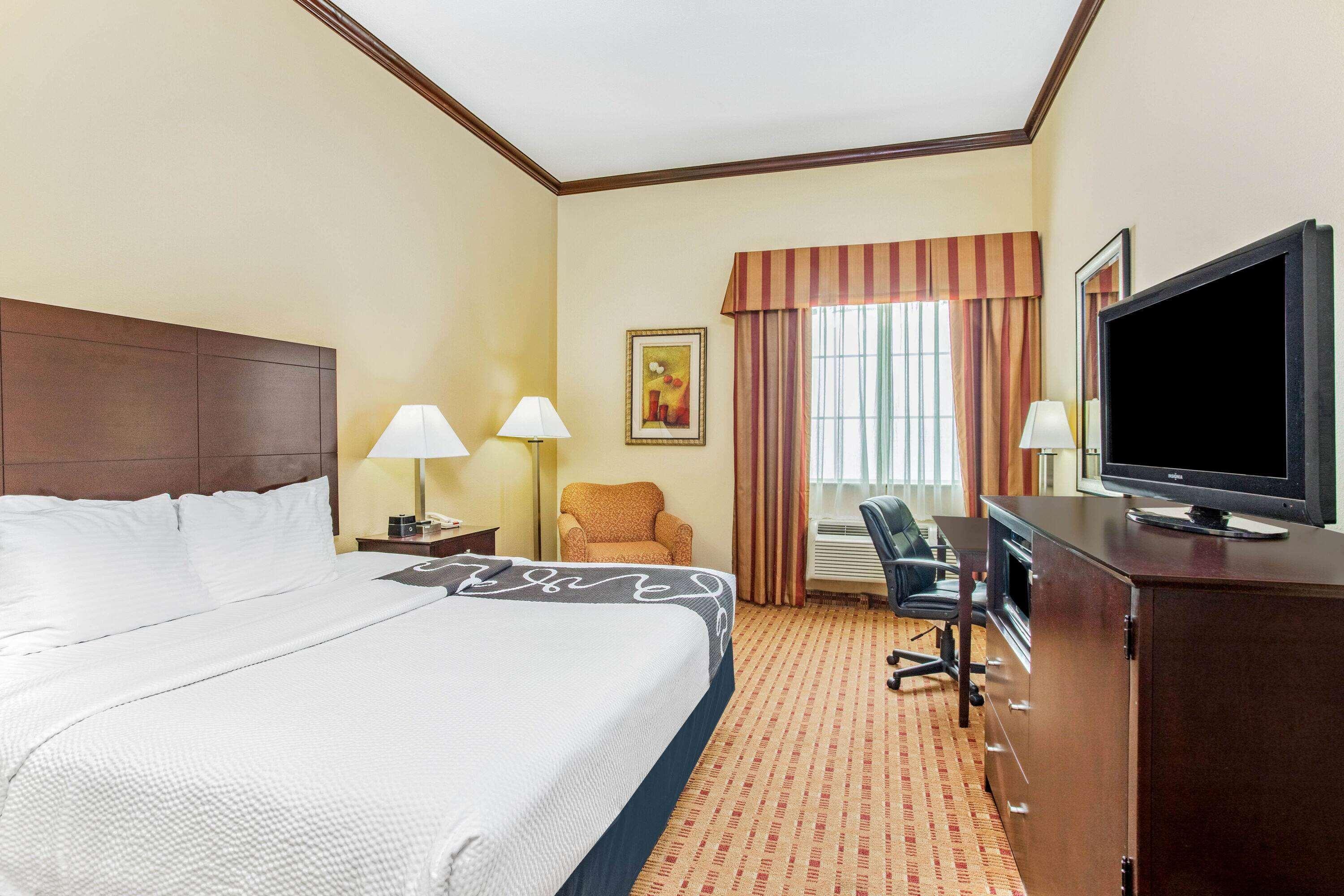 Hotel La Quinta By Wyndham Ennis Exterior foto